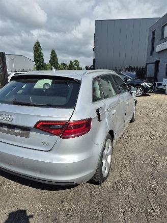 Audi A3 Sportback (8V1/8VK) 1.4 TFSI 16V Hatchback, 2Dr, Benzine, 1.395cc, 90kW (122pk), FWD, CXSA, 6-BAK picture 5