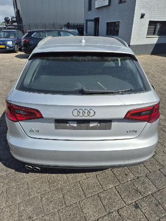 Audi A3 Sportback (8V1/8VK) 1.4 TFSI 16V Hatchback, 2Dr, Benzine, 1.395cc, 90kW (122pk), FWD, CXSA, 6-BAK picture 4