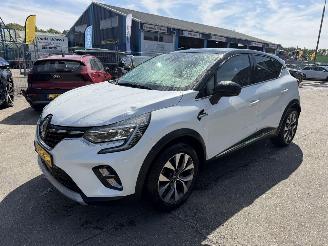 Voiture accidenté Renault Captur 1.3 TCE Autom. 96KW Clima Navi Camera Led Intens NAP 2020/10
