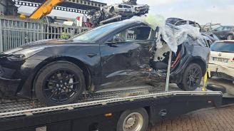 Tesla Model 3 Model 3, Sedan, 2017 Standard RWD Plus, Loing Range RWD picture 2