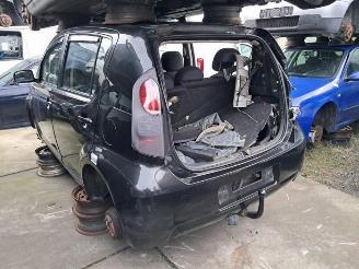 Vrakbiler auto Daihatsu Sirion Sirion 2 (M3), Hatchback, 2005 1.3 16V DVVT 2007/7