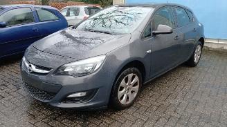 Opel Astra Astra J (PC6/PD6/PE6/PF6) Hatchback 5-drs 1.6 16V (A16XER(Euro 5)) [85=
kW]  (12-2009/10-2015) picture 8