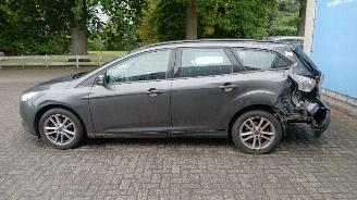 Ford Focus Focus 3 Wagon Combi 1.0 Ti-VCT EcoBoost 12V 100 (M2DC) [74kW]  (02-201=
2/05-2018) picture 11