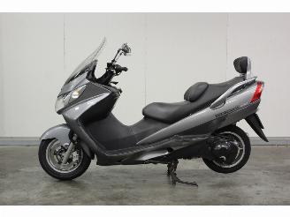 Suzuki AN 400 Burgman picture 1