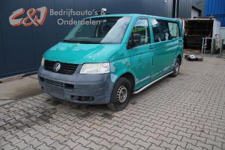 Vrakbiler auto Volkswagen Transporter Transporter T5, Van, 2003 / 2015 1.9 TDi 2004/5