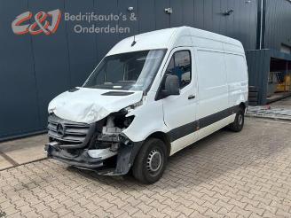 krockskadad bil auto Mercedes Sprinter Sprinter 3,5t (907.6/910.6), Van, 2018 311 CDI 2.1 D FWD 2019/5