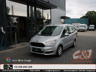 krockskadad bil auto Ford Tourneo Courier 1.0 EcoBoost 75kW Titanium airco cruise achterschade 2015/12