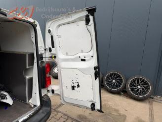 Peugeot Expert Expert (V1/VA/VB/VE/VF/VT/VY), Van, 2016 2.0 Blue HDi 120 16V picture 10