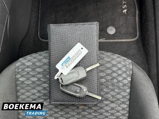 Opel Astra Sports Tourer 1.0 Edition Automaat Navigatie Clima Cruise PDC picture 20