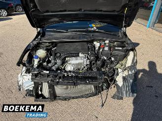 Peugeot 208 1.2 PureTech GT-Line Navigatie Clima Keyless Lane-Ass picture 8