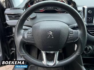 Peugeot 208 1.2 PureTech Urban Soul 5-Drs Navi Cruise Airco PDC Trekh. picture 30