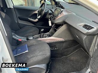 Peugeot 2008 1.2 VTi Active Premium Navi Cruise Airco PDC Trekh. picture 18