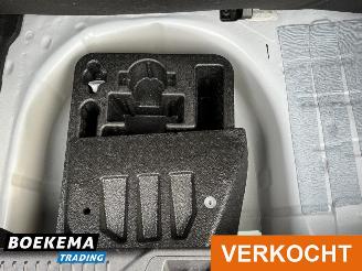 Ford Fiesta 1.0 EcoBoost Titanium Keyless Navigatie Stoel/Stuurverw Cruise Lane-Ass picture 10