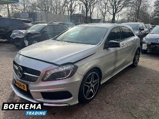 Mercedes A-klasse 180 Ambition AMG Automaat Navigatie Clima picture 4