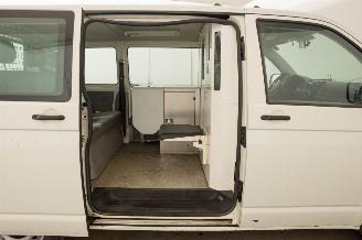 Volkswagen Transporter 2.5 TDI 9 persoons picture 18