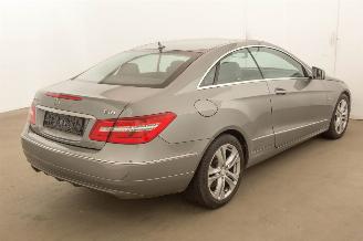 Mercedes E-klasse E200 Coupé Motorschade picture 4