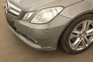 Mercedes E-klasse E200 Coupé Motorschade picture 31
