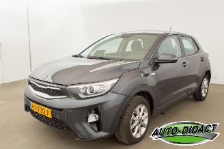 uszkodzony samochody osobowe Kia Stonic 1.2 MPi 66.962 km Comfortplusline Navigator 2018/2