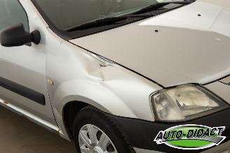 Dacia Logan 1.6-16V Lauréate 7p. picture 24