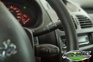 Peugeot 206 SW 1.4 One-Line picture 11