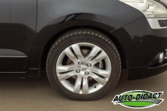 Peugeot 5008 1.6 THP GT 7P. Leer picture 27