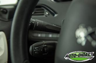 Peugeot 208 1.2 PureTech 90.243 km picture 10