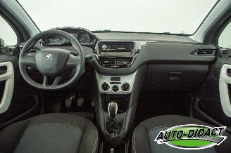Peugeot 208 1.2 PureTech 90.243 km picture 5