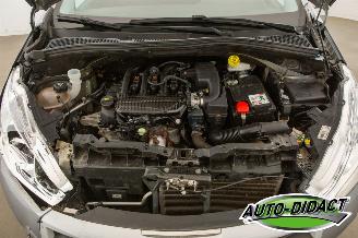 Peugeot 208 1.2 PureTech 90.243 km picture 15