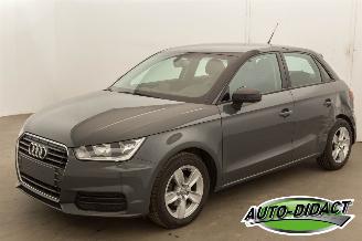 skadebil auto Audi A1 1.0 TFSI Navi 2018/5
