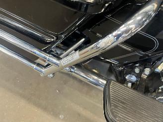 Harley-Davidson Electra Glide 96 FLHTCU Classic Electra Glide Ultra picture 23