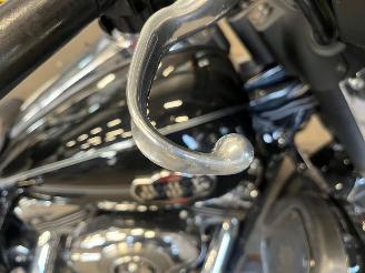 Harley-Davidson Electra Glide 96 FLHTCU Classic Electra Glide Ultra picture 21