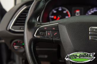 Seat Leon 2.0 TDI Automaat Clima Navi Camera picture 14