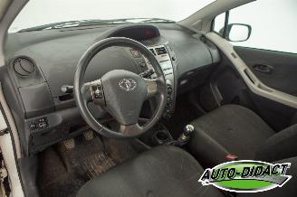Toyota Yaris 1.0 132.923 km picture 21