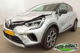 skadebil auto Renault Captur 1.0 TCe Clima Navi 90 Edition One 2021/6