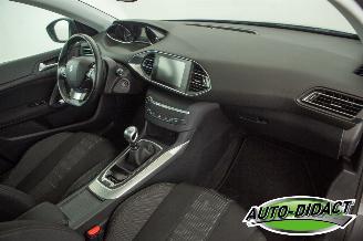 Peugeot 308 1.2 PureTech Navi Clima Pano Blue Lease Premium picture 22