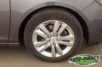 Peugeot 308 1.2 PureTech Navi Clima Pano Blue Lease Premium picture 34