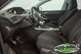 Peugeot 308 1.2 PureTech Navi Clima Pano Blue Lease Premium picture 28