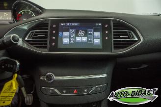 Peugeot 308 1.2 PureTech Navi Clima Pano Blue Lease Premium picture 12