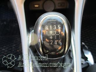 Opel Astra Astra J (PC6/PD6/PE6/PF6) Hatchback 5-drs 1.4 Turbo 16V (A14NET(Euro 5=
)) [88kW]  (10-2010/10-2015) picture 11