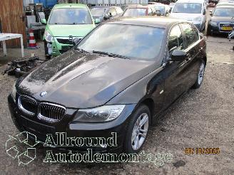 Vrakbiler auto BMW 3-serie 3 serie (E90) Sedan 318i 16V (N43-B20A) [105kW]  (09-2007/10-2011) 2009
