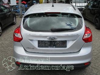 Ford Focus Focus 3 Hatchback 1.6 Ti-VCT 16V 105 (IQDB(Euro 5)) [77kW]  (07-2010/0=
5-2018) picture 7