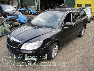  Skoda Octavia Octavia Combi (1Z5) Combi 5-drs 1.2 TSI (CBZB) [77kW]  (02-2010/04-201=
3) 2011