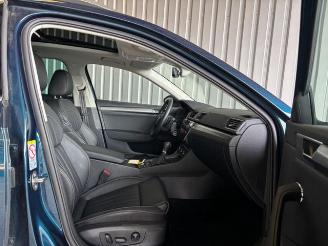 Skoda Superb Combi Style iV Panorama / Voll-Leder picture 12