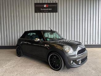 Mini Cooper S Cabrio Automatic / Navigation picture 12