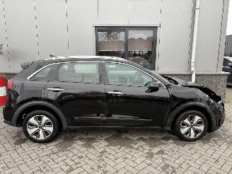 Kia Niro 1.6 GDI Hybrid DynamicLine picture 6