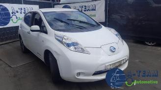Nissan Leaf Leaf (ZE0), Hatchback, 2010 / 2017 Leaf picture 3