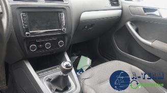 Volkswagen Jetta Jetta IV (162/16A), Sedan, 2010 / 2017 1.2 TSI picture 20