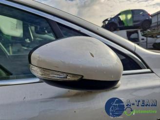 Peugeot 508 508 (8D), Sedan, 2010 / 2018 2.0 Hybrid4 16V picture 20