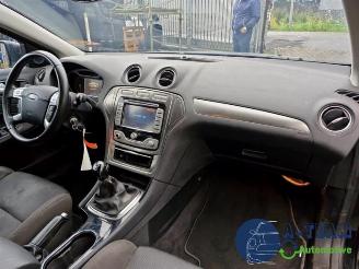 Ford Mondeo Mondeo IV, Hatchback, 2007 / 2015 1.6 Ti 16V picture 20