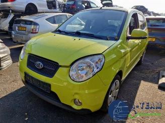 Vrakbiler auto Kia Picanto Picanto (BA), Hatchback, 2004 / 2011 1.0 12V 2010/8